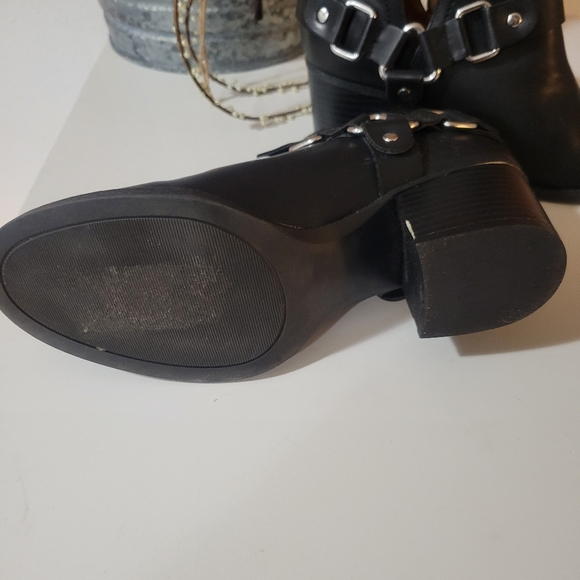 Madden Girl Booties - Picture 3 of 4